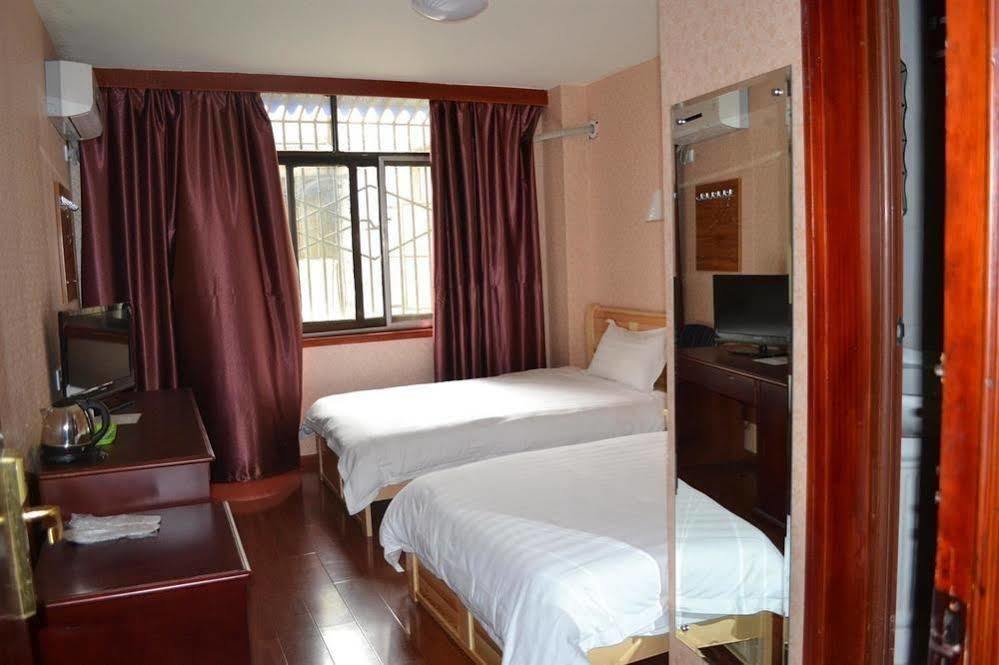Zhengfu Caotang Decent Inn Chengdu Exterior foto